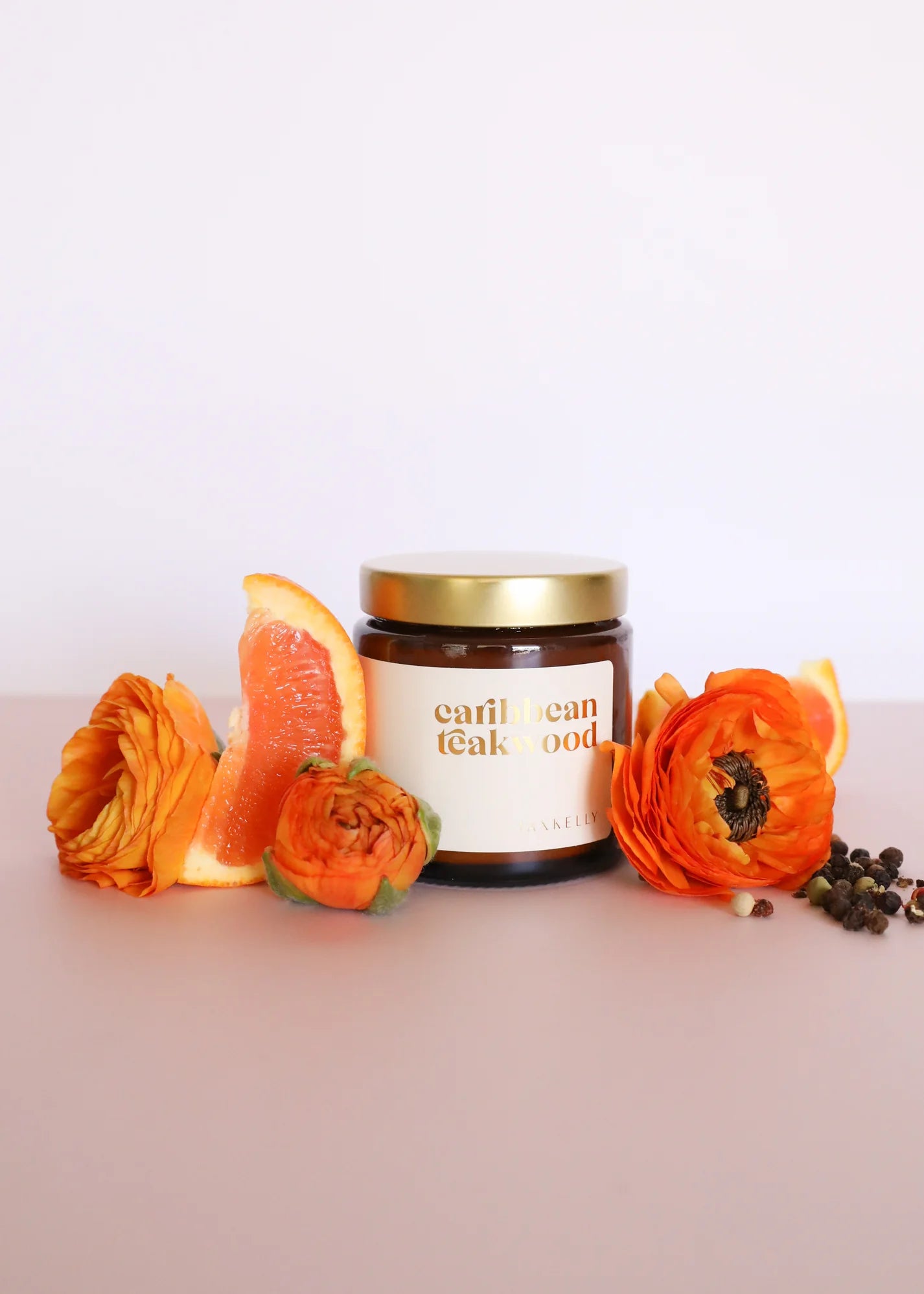 4oz - Caribbean Teakwood Candle - Amber