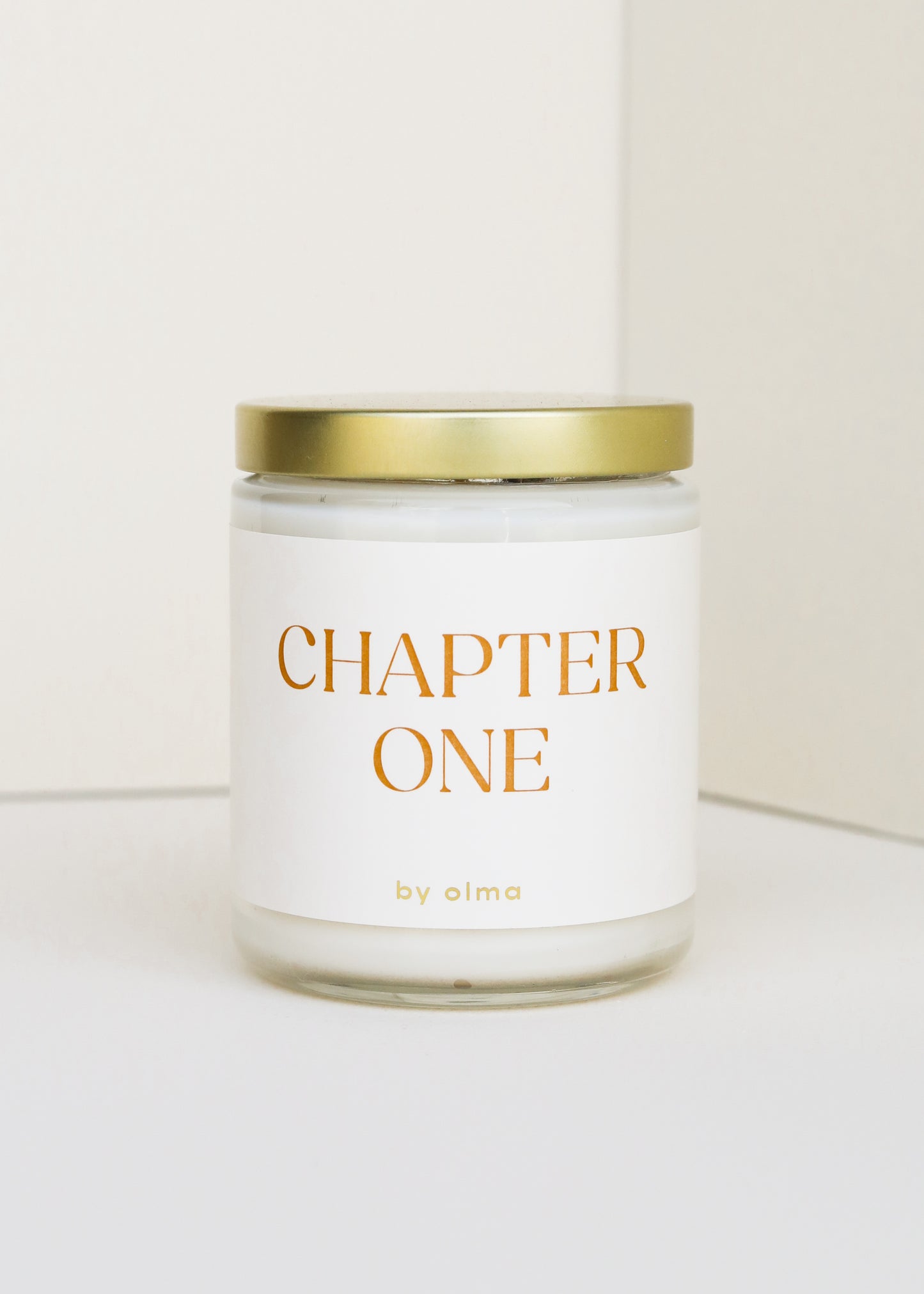 Chapter One - Book Lover Candle - 9oz Clear