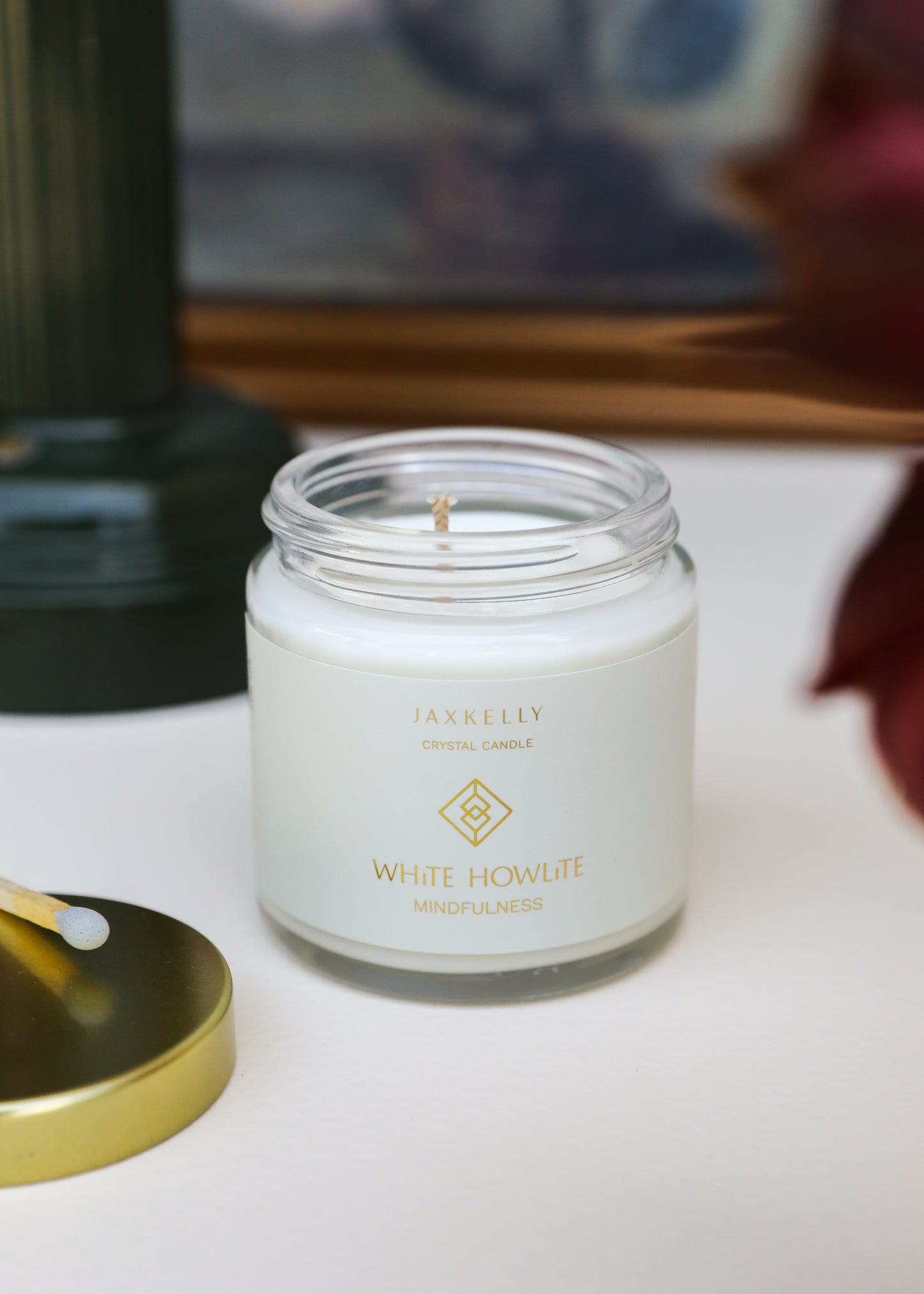 4oz - Clear Crystal Candle - White Howlite - Mindfulness
