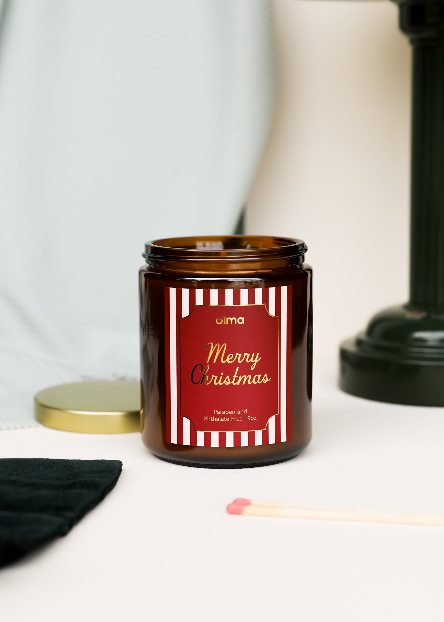 9oz - Merry Christmas Holiday Candle - Amber